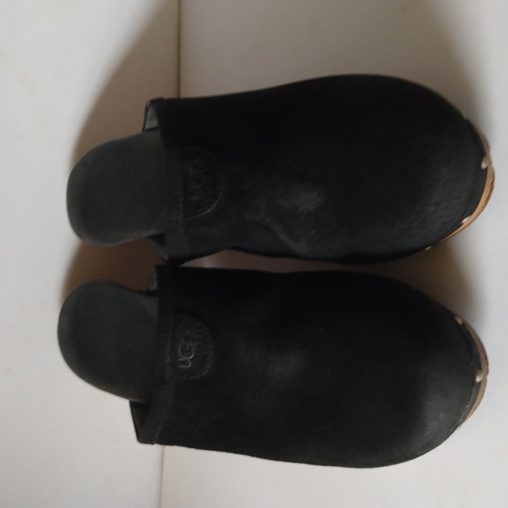 UGG Mules - Picture 2 of 8